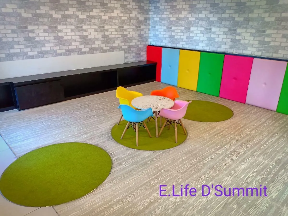 E Life D Summit Residences With Wifi & Netflix Johor Bahru Malezja