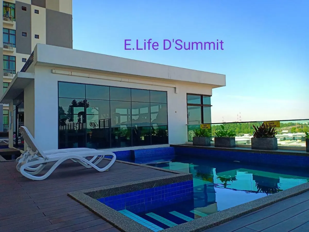 E Life D Summit Residences With Wifi & Netflix Johor Bahru 0*,